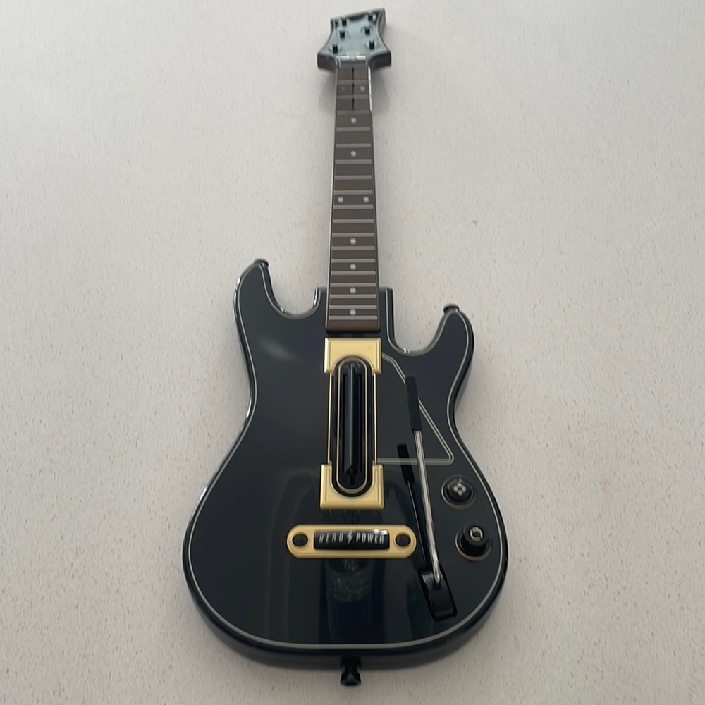 Wireless guitar hero live controller